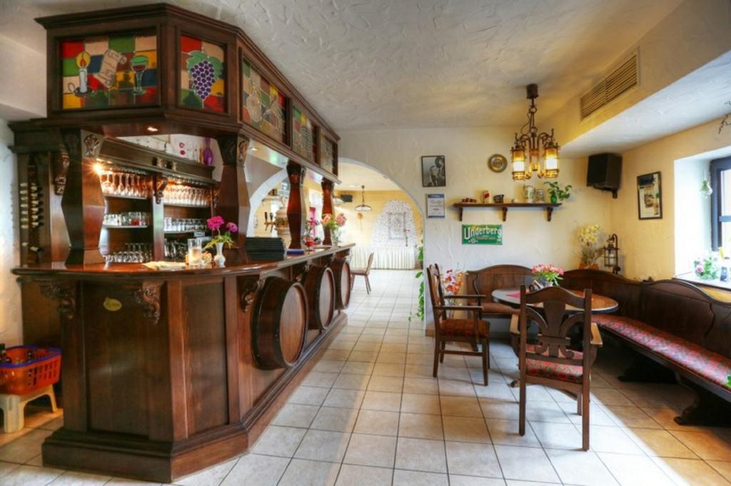 Pension & Gasthaus Kahren Екстериор снимка