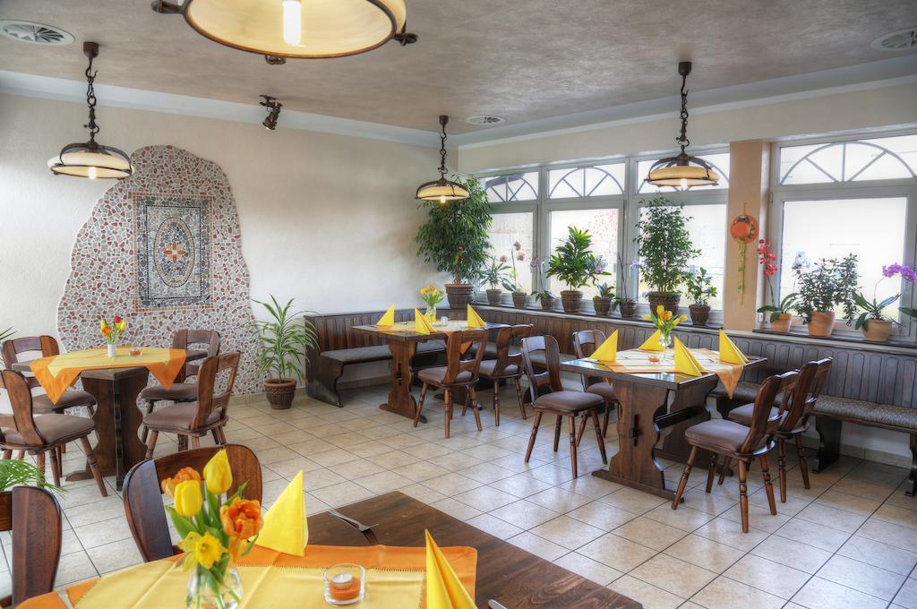 Pension & Gasthaus Kahren Екстериор снимка